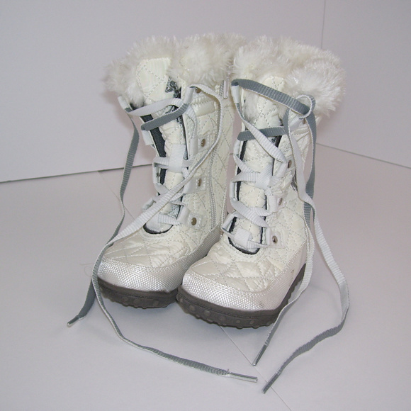 US Polo Assn 5M Baby  Girl White Boots Faux Fur … - Picture 3 of 8